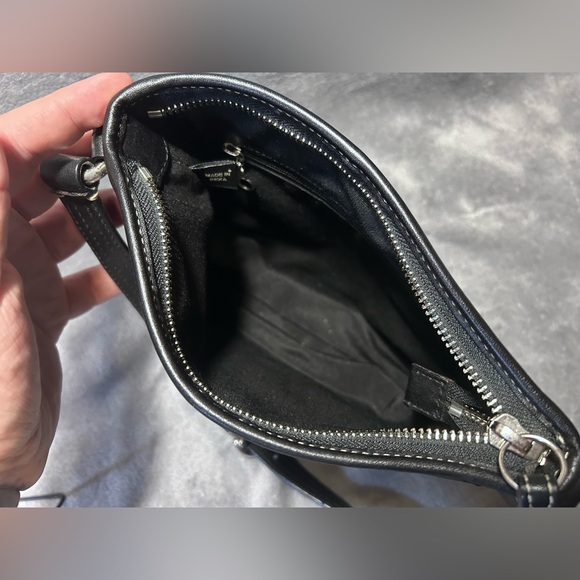 Coach Soho Black Leather Shoulder Hobo w/ Silver Hardware - Picture 11 of 11